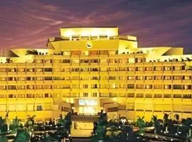 Fangzhong Holiday Hotel