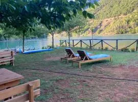 Bujtina Liqeni i Shkopetit