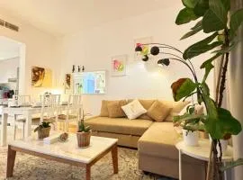 Yas Oasis 1BR - Near Yas Marina & Yas Mall