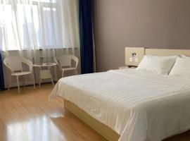 7 Days Inn Hami Baofeng Market, hotel v Hami