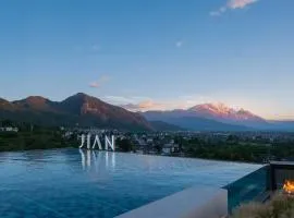 Lijiang Jijian Xiangwang SOOOAN Luxury Resort Hotel