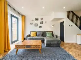 Jersey King, Stylish house with WIFI
