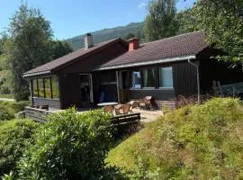 4 bedroom room House in Beautiful Strandebarm