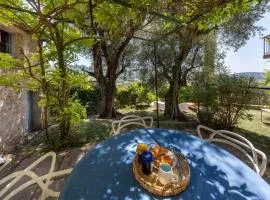 Iconic village house in Provence - Tastefully renovated breathtaking views