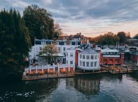 The Mitre, Hampton Court