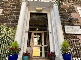 Cannon House Guest House
