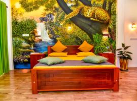 Villa Green Smile, hotel in Aluthgama