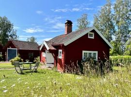 Swedish house with private sauna, Hotel in Rättvik