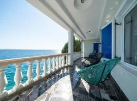 Holiday home SeVeN - Barefoot by the Sea, Velebit, Nature