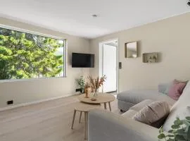 Northstay - Tromsø Urban Retreat - Free Parking, Brand New & Modern