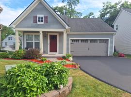 A Symphony of Class and Comfort, villa in Rochester