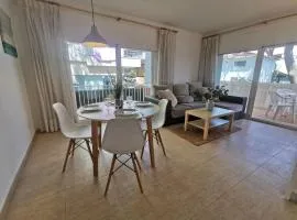 Apartamento en Platja d'Aro: A/C, Parking, a 2 Pasos de la Playa, 3 Hab, Terraza. - ES-209-12
