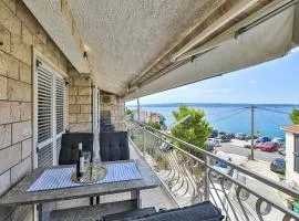 4 Bedroom Awesome Apartment In Stobrec