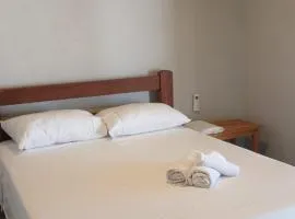 Suite Lua - Quarto e Banheiro com Ar Condicionado no Macapa Paradise