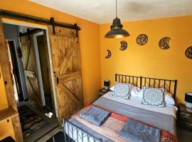 Calla Retreat, Hotel in Vezenkovo