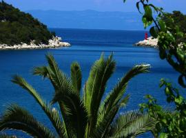 Apartments Leo Katić, hotel di Lastovo