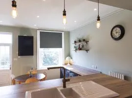 Pass the Keys Stylish 2-Bed Flat in the Heart of Jesmond