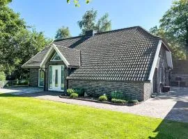 Apartment Ferienhuus up Hütten by Interhome