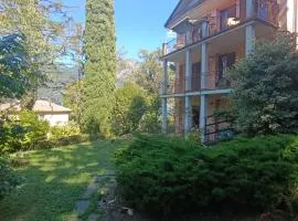 Portico sul lago