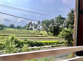 Paddy View Hostel, κατάλυμα με κουζίνα σε Banyuwangi