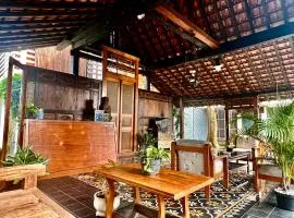 PaddyView Hostel by Zzz