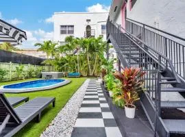The Pink Palm Little Havana Pool & Hot Tub