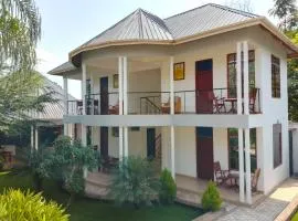 Hellens Riverside Villas Double Deluxe Room