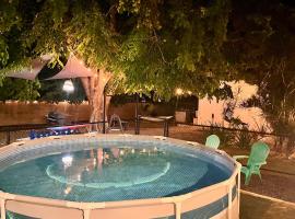 Casa Lula Beach Retreat - Fenced backyard, hotel v destinaci Arecibo