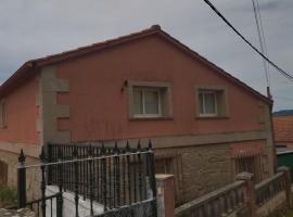Casa en Loira Marín, hotel en Marín
