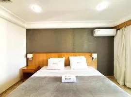 Apartamento com Estrutura de Hotel na Barra