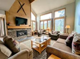 Quicksilver 1607 by SummitCove Lodging