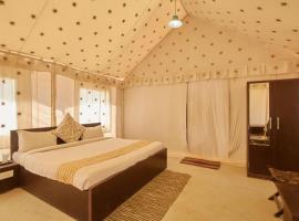 Viesnīca Savi Camps Jaisalmer pilsētā Sām