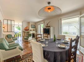 Holiday Home L'écrin du Bono by Interhome, ξενοδοχείο σε Le Bono