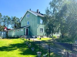 Voi Voi Bed & Breakfast: Røros şehrinde bir otel