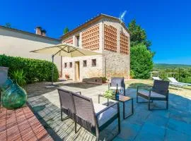 Holiday Home Il Fienile di Leo by Interhome