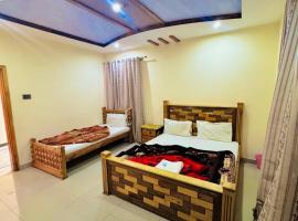Ibex land hotel batakundi, hotel v destinaci Mānsehra