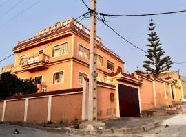 Chalet, para disfrutar de un amanecer, paz y tranquilidad en familia