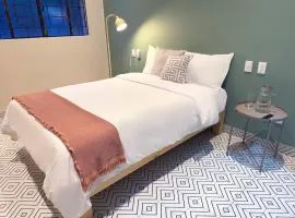 Americana Stay steps from Chapultepec cozy private bedroom