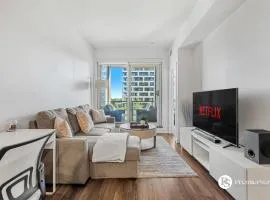 Luxury Spacious 2 Bedroom Apartment at The Radius