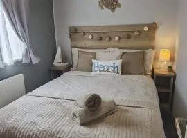 Big Boss Caravan-Camber Sands,Sleep 8, Free Wi-Fi, Netflix, Parking