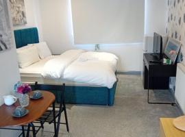 Eastern Bridge Rooms, hotell i nærheten av Sywell Aerodrome lufthavn - ORM i Spinney Hill