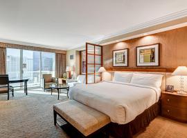 Sierra Studio at MGM Signature Tower 1 BALCONY STRIP VIEW, spa hotel in Las Vegas