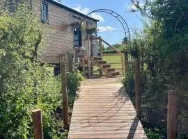 Wiltshire Weavers Hut