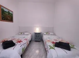 Clef ZE 2 bed apt in Málaga 190 m to the sandy beach