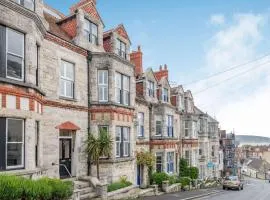 5 Bed in Swanage DC060
