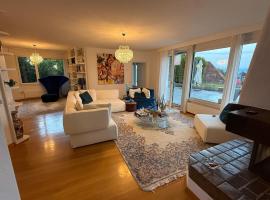 exclusive house Zurich lake view, Hotel in Küsnacht