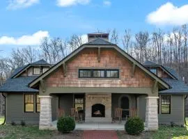 Leiper's Retreat - Secluded 3 BDR Craftsman Home