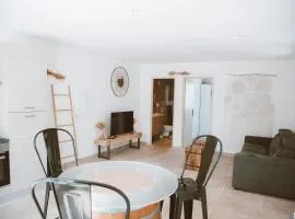 Marselan - Gîtes Du Mas Des Jeux