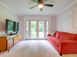 Dock Access Waterfront Studio in Colonial Beach!