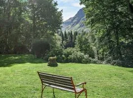2 Bed in Glen Clova 93001